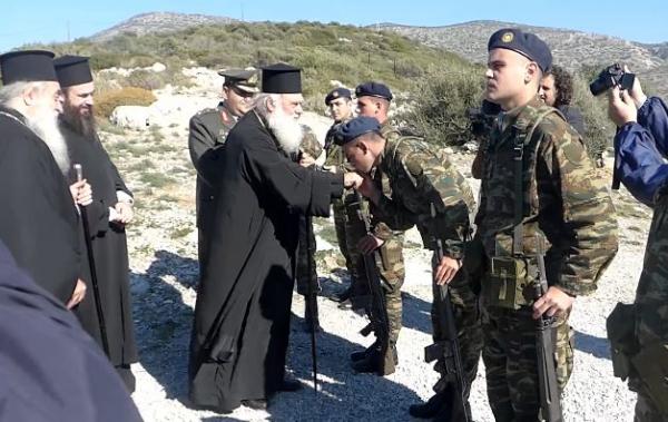 Σάμος: Ο Αρχιεπίσκοπος Ιερώνυμος πραγματοποίησε επίσκεψη σε στρατιωτικό φυλάκιο