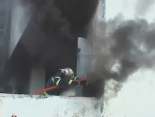 Φωτιά σε υπόγειο χώρο του νοσοκομείου Μεταξά στον Πειραιά