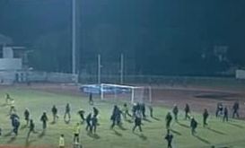 Στόχος 30 κουκουλοφόρων ο διαιτητής Καλόπουλος