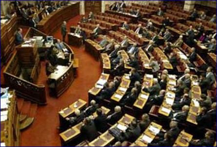 Ξανά σε «θέση μάχης» τα κόμματα εν όψει εκλογών