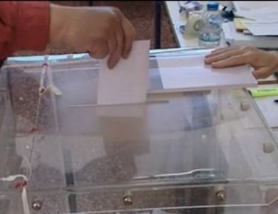 Σε απόσταση αναπνοής ΝΔ – ΣΥΡΙΖΑ σε τρεις νέες δημοσκοπήσεις