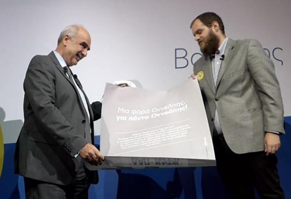 Ο πρόεδρος της ΝΔ και υποψήφιος για την αρχηγία Ευ.Μεϊμαράκης σε συγκέντρωση στελεχών