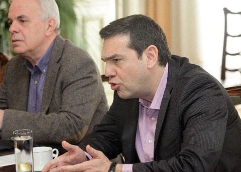 Τσίπρας σε αγρότες: Να βρούμε λύσεις μέσα από τον διάλογο