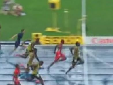 Και υπό βροχή ο Μπολτ ήταν «κεραυνός» στη Μόσχα