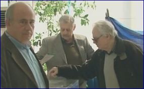 Μεγάλη η προσέλευση στις εκλογές του ΠΑΣΟΚ