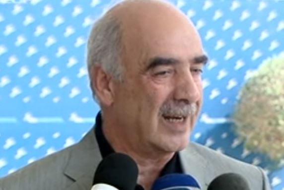 Μεϊμαράκης για Τσίπρα στις ΗΠΑ: Λιγότερη αλαζονεία και ένα μεταφραστή