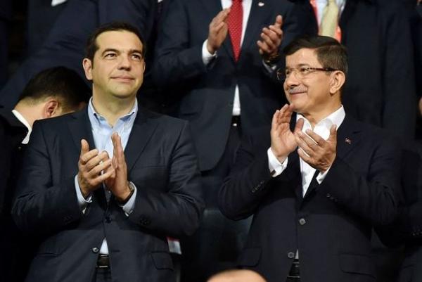 Κόντρα Τσίπρα – Νταβούτογλου για τις τουρκικές παραβιάσεις