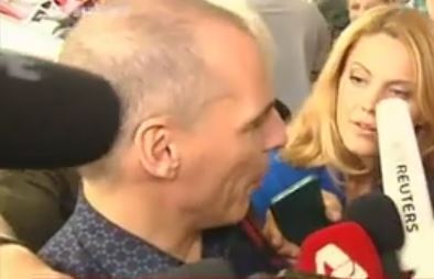 Βαρουφάκης: Λέμε «ναι» στο ευρώ αλλά χρειαζόμαστε μία βιώσιμη λύση