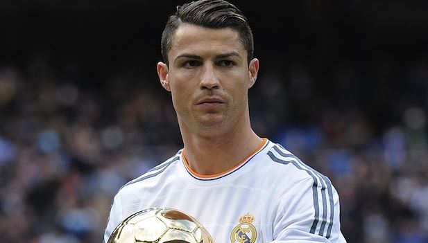 Ο Ρονάλντο μιλά για την «αόρατη» μητέρα του γιου του