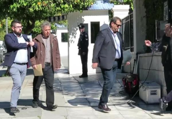 Αντιπροσωπείες αγροτών φθάνουν στο Μέγαρο Μαξίμου