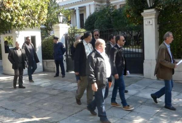 Αντιπροσωπεία αγροτών από τα μπλόκα της Νίκαιας και της Μακεδονίας στο Μαξίμου