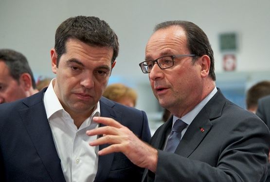 Παρίσι: Ο Τσίπρας ζήτησε από τον Ολάντ πολιτική στήριξη για να κλείσει η αξιολόγηση