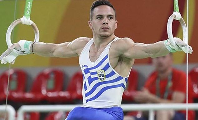 Μοναδικό σόου του Λευτέρη Πετρούνια στο Ολυμπιακό Γκαλά