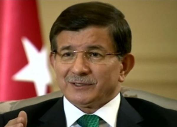 Νταβούτογλου στο BBC: Δεν ευθύνεται η Τουρκία για όλους αυτούς τους πρόσφυγες