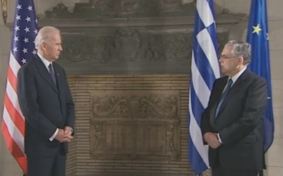 Τζ. Μπάιντεν: Οι ΗΠΑ έτοιμες να βοηθήσουν την Ελλάδα