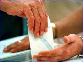 Η προεκλογική μάχη φουντώνει για τα καλά στην Γαλλία