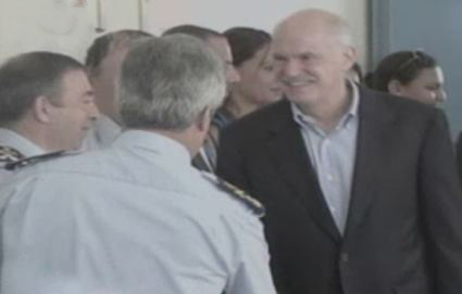 Στη Δίωξη Ηλεκτρονικού Εγκλήματος ο Πρωθυπουργός