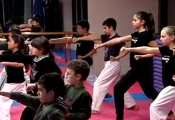 Η Μητρόπολη Γλυφάδας αφορίζει τις πολεμικές τέχνες