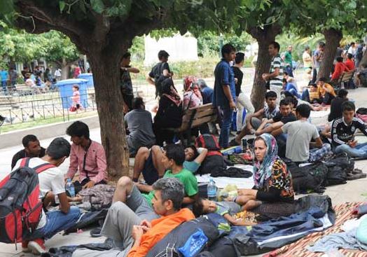 Συγκλονιστικές καταγγελίες: Οργιάζει το δουλεμπόριο στην Πλατεία Βικτωρίας