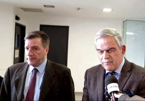 Συνάντηση Τόσκα-Καμίνη για τους εγκλωβισμένους πρόσφυγες στο κέντρο της Αθήνας