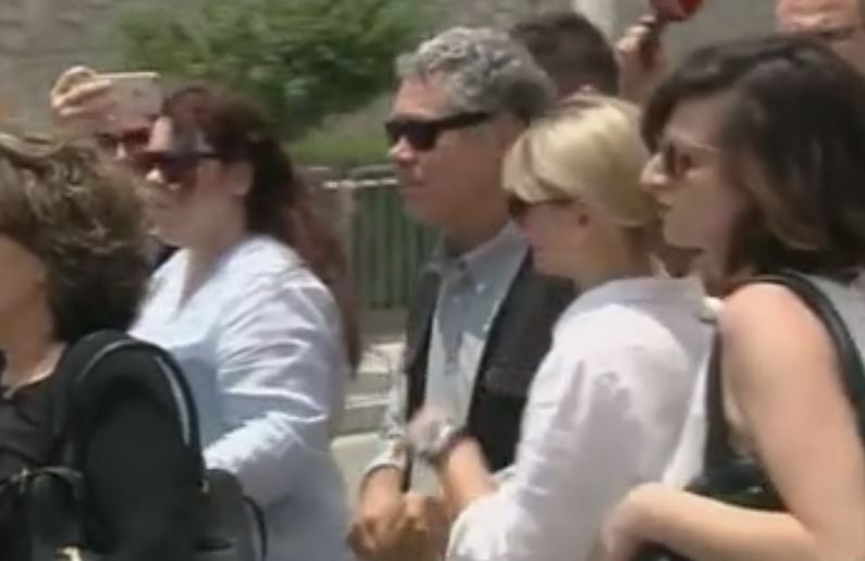 Πατέρας Παύλου Φύσσα: Η βεβήλωση του μνημείου δείχνει το πραγματικό πρόσωπο της Χρυσής Αυγής