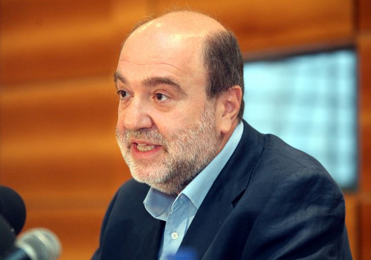 Αλεξιάδης: Οι ιδιοκτήτες να υποβάλουν αγωγή για τα ανείσπρακτα ενοίκια