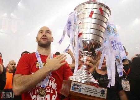 Μένει στον Ολυμπιακό μέχρι το 2018 ο Βασίλης Σπανούλης