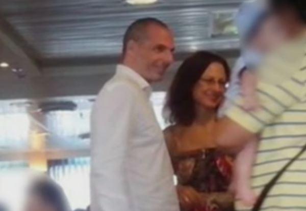 Βαρουφάκης: Απουσίασε από τη ψηφοφορία στη Βουλή και πήγε στην Αίγινα