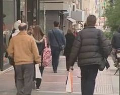 «Πόλεμος» μεταξύ των εμπόρων για τις Κυριακές