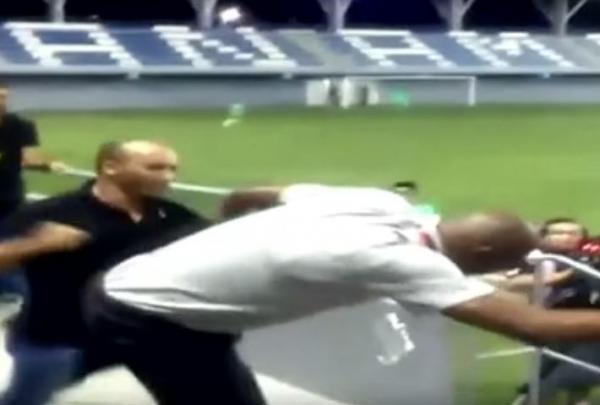 Παναμάς: Άγριο ξύλο στις εξέδρες με πρωταγωνιστή τον Πάουλο Γουάντσοπ