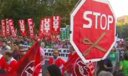 Φουντώνουν οι διαδηλώσεις των «αγανακτισμένων» σε όλο το κόσμο