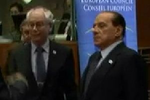 Δέσμευση Μπερλουσκόνι σε μέτρα για τα ελλείμματα