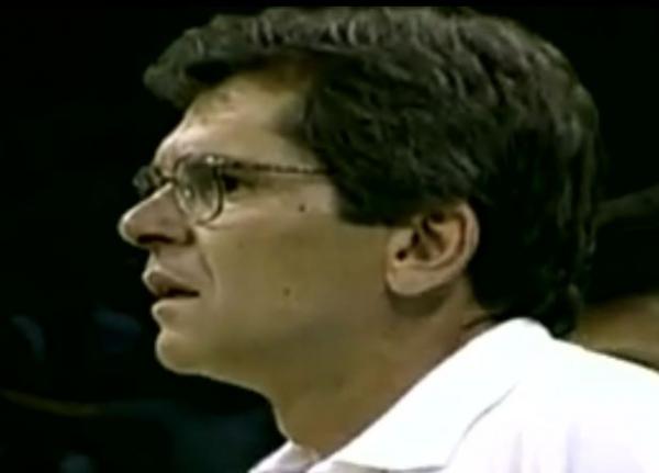 Θλίψη για το θάνατο του Μάκη Δενδρινού