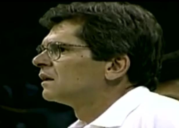 Θλίψη για το θάνατο του Μάκη Δενδρινού