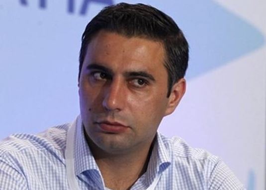 Την αποχώρηση Σαμαρά ζήτησε και ο πρόεδρος της ΟΝΝΕΔ Σάκης Ιωαννίδης