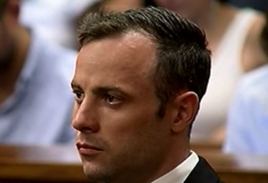 Καταβάλει εγγύηση για να μείνει εκτός φυλακής ο Πιστόριους