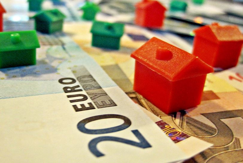 Κόκκινα δάνεια: Σφίγγει ο κλοιός για πώληση στεγαστικών-καταναλωτικών σε ξένα funds