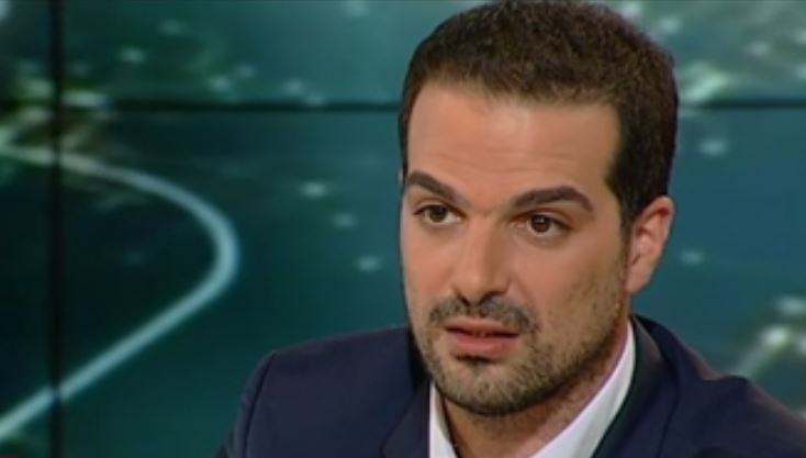 Κυβέρνηση: Δεν συζητάμε ελέγχους στις αναλήψεις από τις τράπεζες