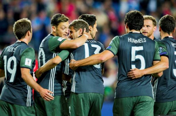 Προκριματικά Μουντιάλ: «Θρίλερ» στην Τρνάβα με νικήτρια την Αγγλία, άνετη η Γερμανία