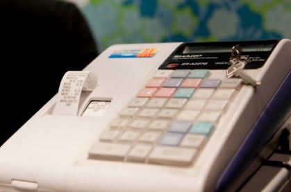 Ενστάσεις έχουν οι δανειστές για το προτεινόμενο καθεστώς ΦΠΑ