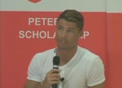 Κριστιάνο Ρονάλντο: «Μου λείπει η Αγγλία και η Μάντσεστερ»