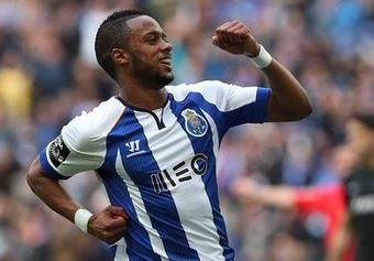 Ο Ολυμπιακός πήρε Ιντέγιε και Ερνάνι, αποδέσμευσε τον Χάρα