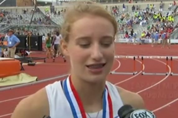 17χρονη τυφλή μαθήτρια πήρε μετάλλιο σε σχολικούς αγώνες με κανονικούς αθλητές