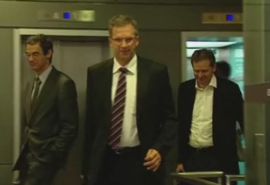 Εξετάζουν μείωση μισθών στον ιδιωτικό τομέα