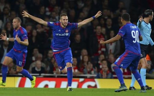 Ο Ολυμπιακός έριξε τριπλή κανονιά με «διπλό» στο Λονδίνο