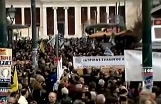 Ασφαλιστικό: Αγεφύρωτο το χάσμα Κατρούγκαλου και επιστημονικών φορέων