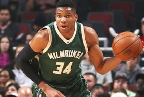 ΝΒΑ: Δεύτερο τριπλ νταμπλ για τον Αντετοκούνμπο