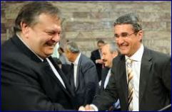 Κοινή πορεία Ευ.Βενιζέλου – Α.Λοβέρδου στο ΠΑΣΟΚ