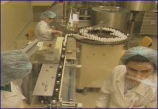 Σκληρή κόντρα στη Βουλή για τα γενόσημα φάρμακα