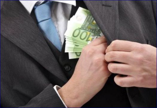 Νέο μεγάλο κύκλωμα διαφθοράς στο Υπουργείο Ανάπτυξης